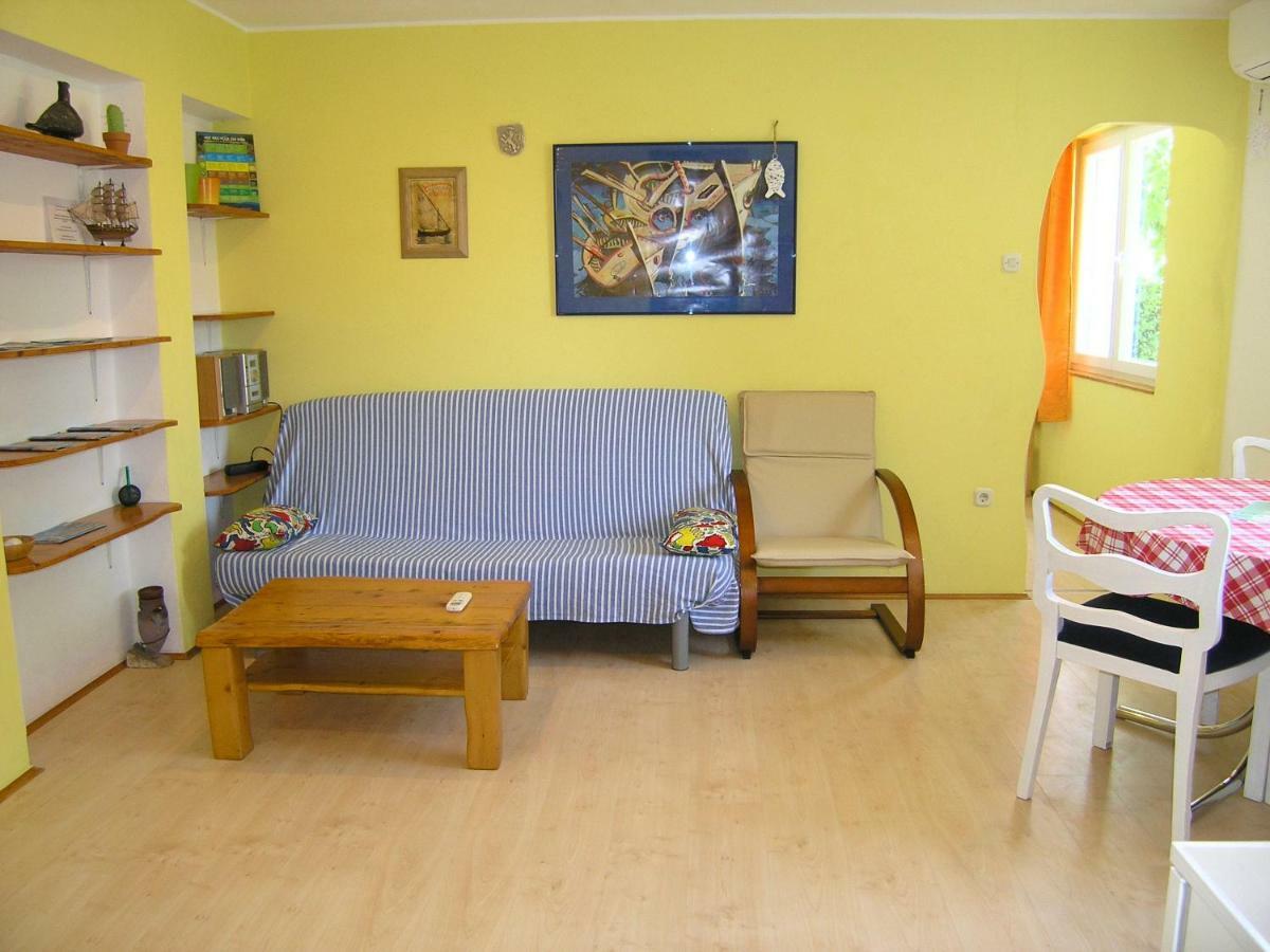 Apartment Danilo Krk Town Εξωτερικό φωτογραφία